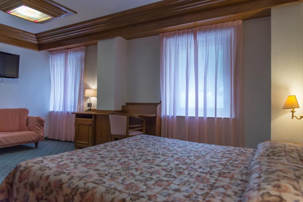 Junior Suite,445676889:JPEG